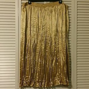 Touche L.A. Gold Pleated Skirt